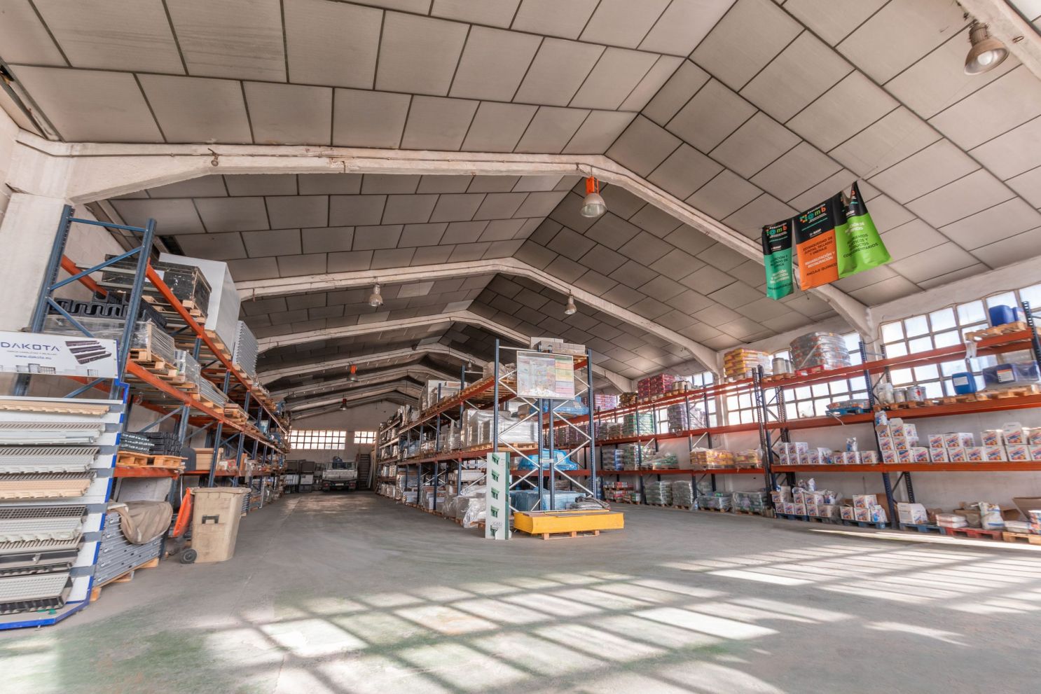 Tienda material de construcción